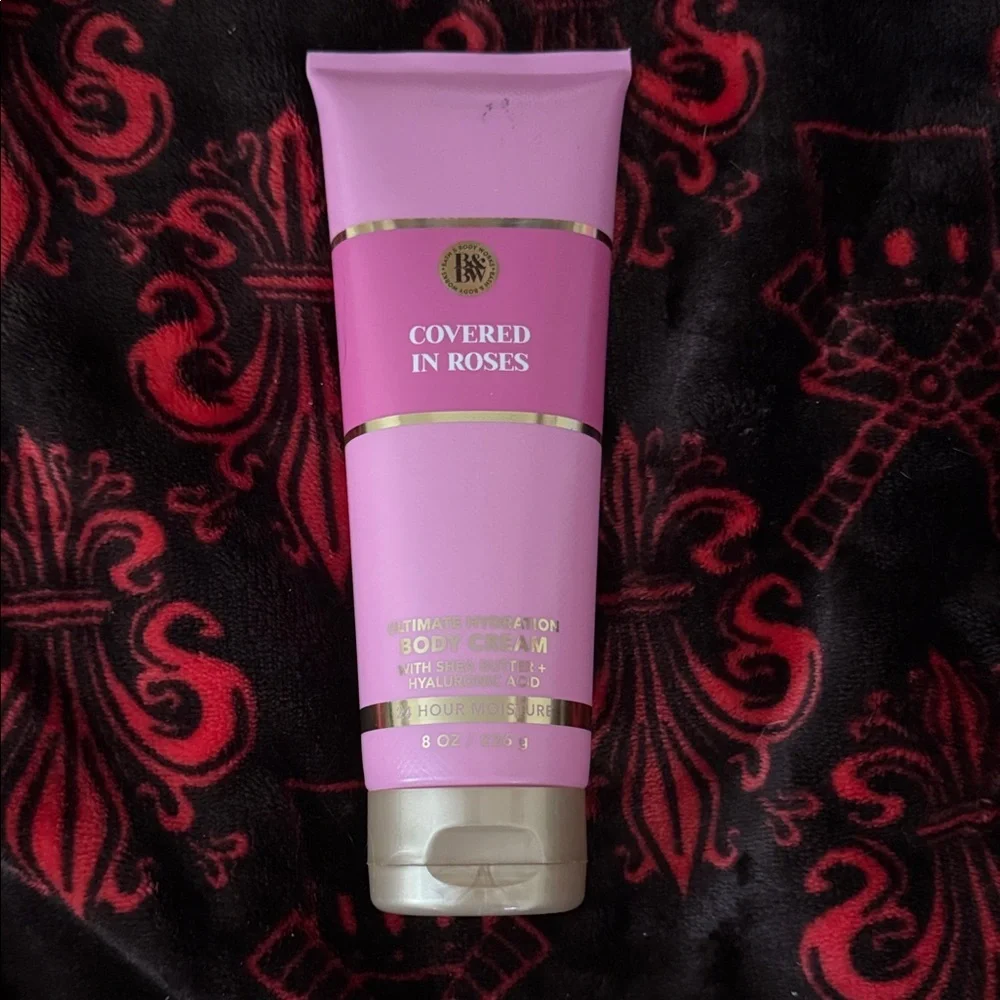 Bath and Body Works Covered in Roses Body Cream